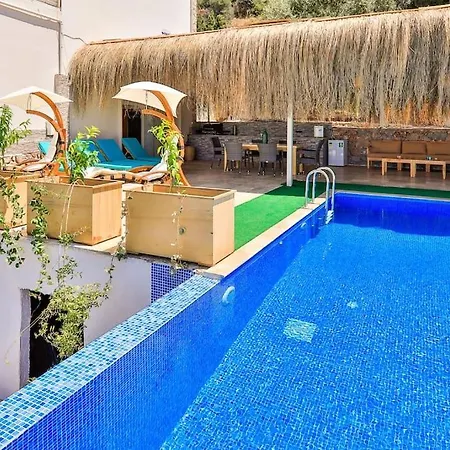 Luxury 2 Bed With Infinity Pool & Sea Views Kaş