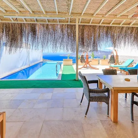 Villa Luxury 2 Bed With Infinity Pool & Sea Views