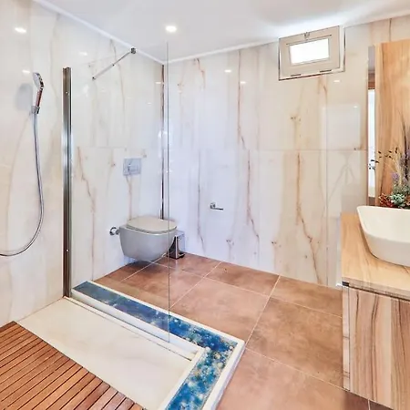 Luxury 2 Bed With Infinity Pool & Sea Views Kaş