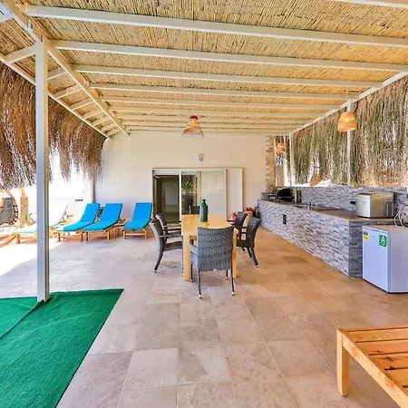 Vilă Luxury 2 Bed With Infinity Pool & Sea Views